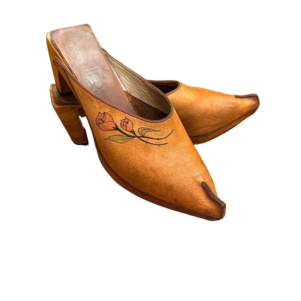 Collectable John Fluevog Vintage Couture Vogs Rio Hand Painted Clog Heel 8 READ